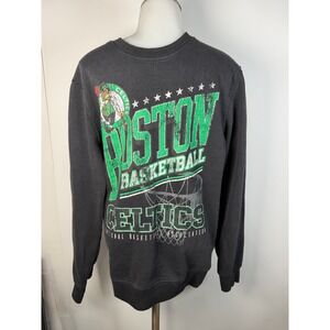Ultra Game NBA Boston Celtics Crewneck Sweatshirt Charcoal Grey XS Distressed